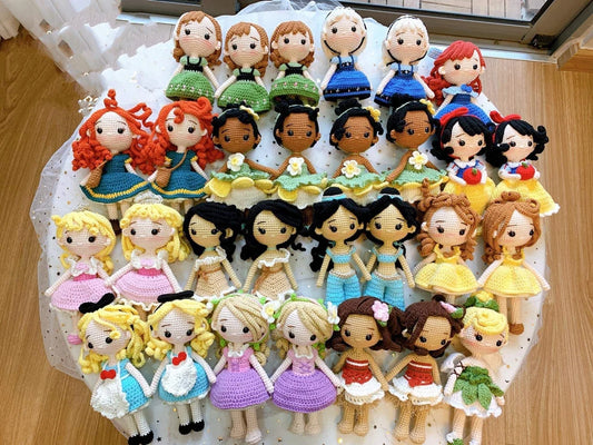 Complete Set of 20 Handmade Crochet Dolls – Princesses & Characters Inspired by Disney