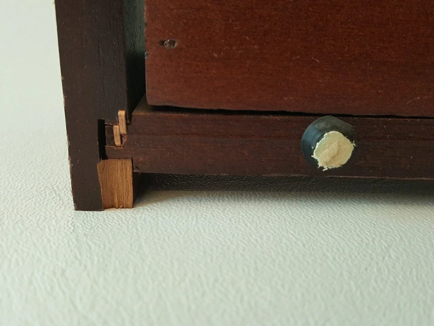 Vintage 1992 Lenox Spice Garden spice rack with spice jars